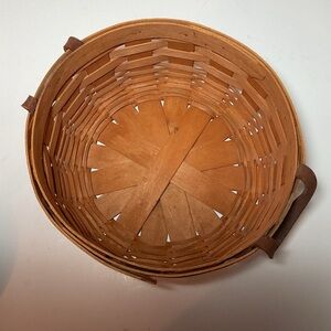 Longaberger Hand Woven 10” Round Basket Leather Handles